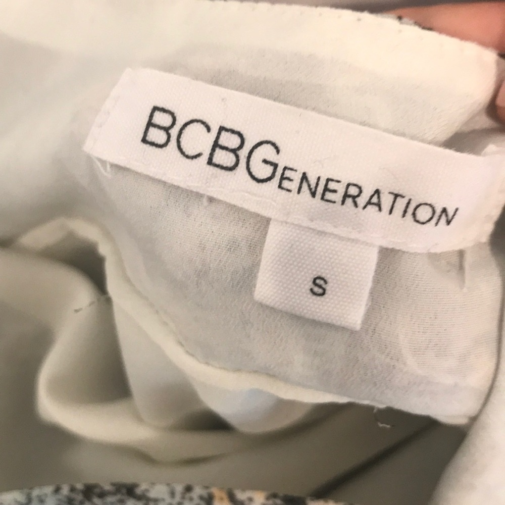 Bcbgeneration floral dress - Picture 4 of 4